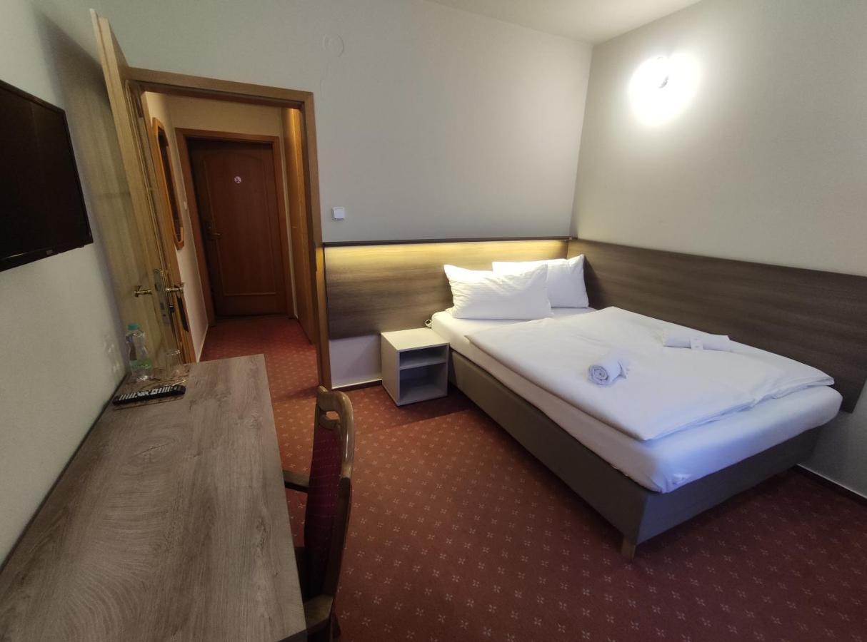 Hotel Brixen Havlíčkův Brod Exterior foto